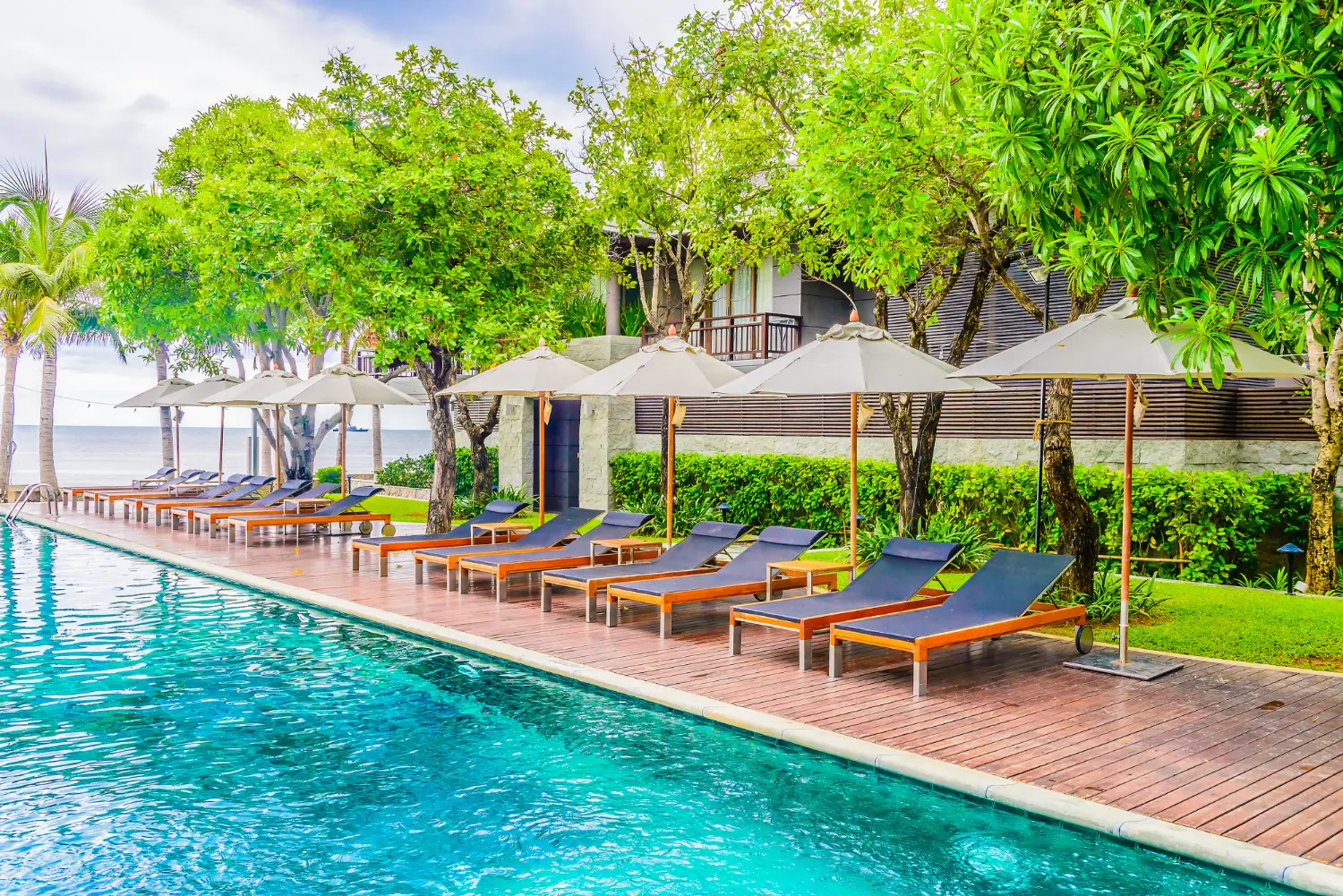 Hotel and vacation planning assistance